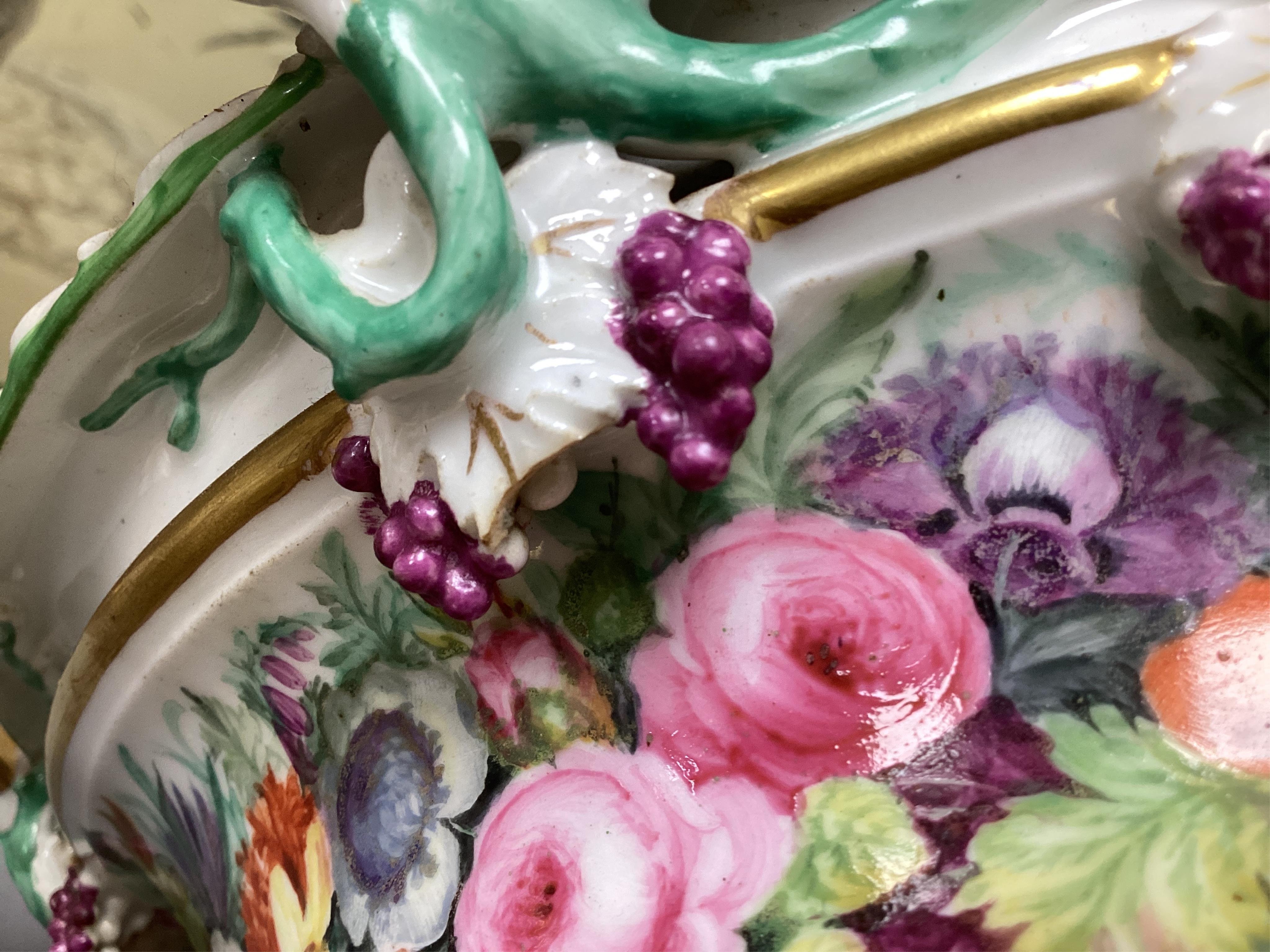 An impressive English porcelain ‘Warwick’ vase, c.1820